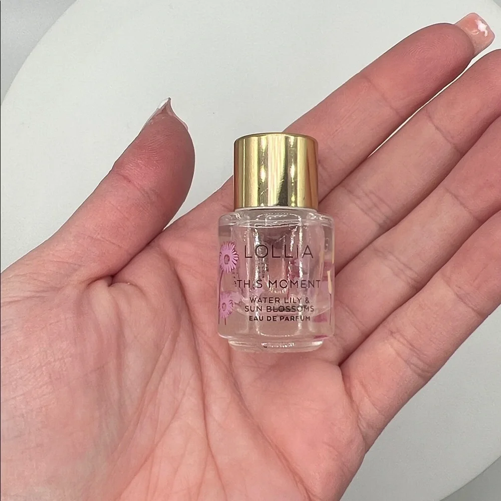 Lollia This Moment Dabber Water Lily and Sun Blossoms 3.6ml .125oz